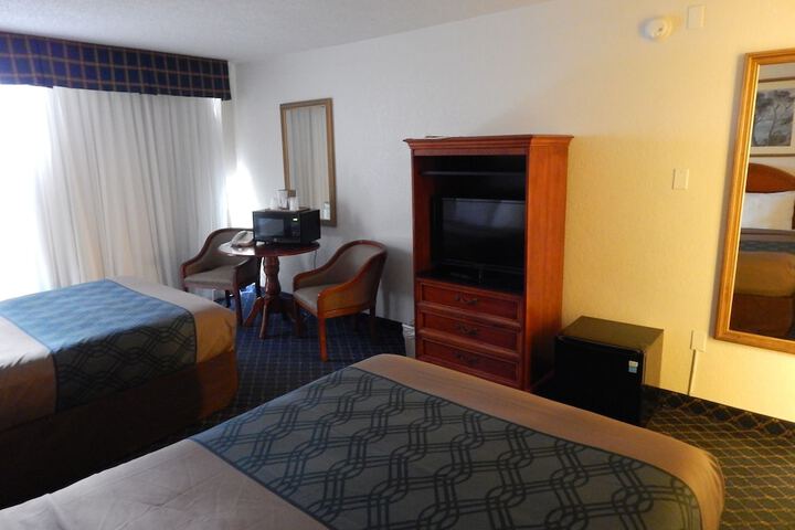 Room 25 of 27
