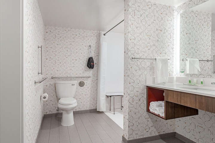 Room 35 of 42