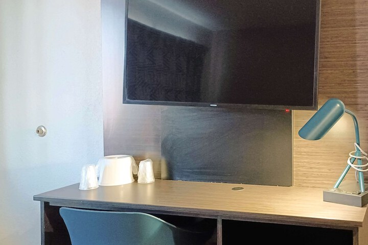 Room 21 of 24