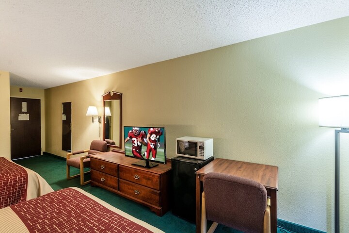 Room 23 of 34