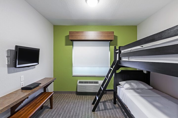 Room 15 of 49