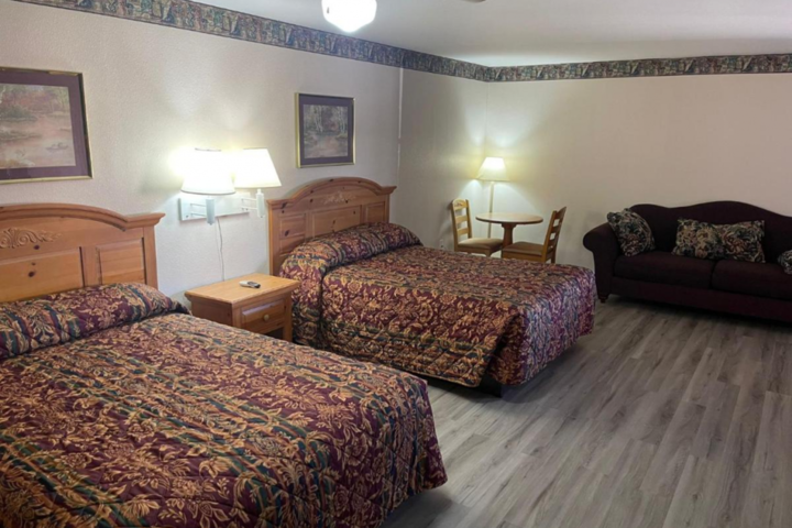 Lakeside Inn & Suites by OYO Mathis I 37