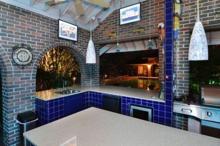 Far View - a Bed & Breakfast Estate