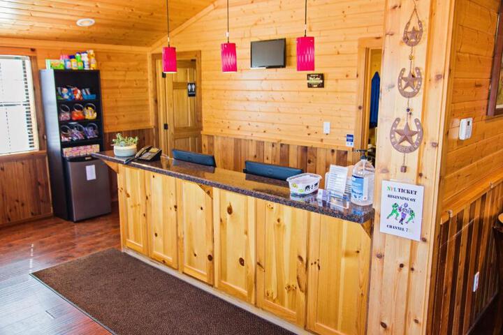 Lone Star Lodge