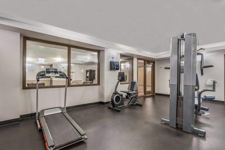 Days Inn by Wyndham Airdrie