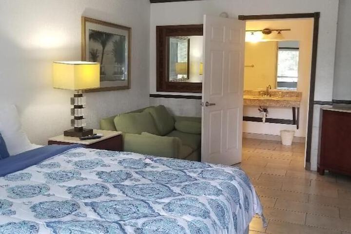 Room 43 of 48