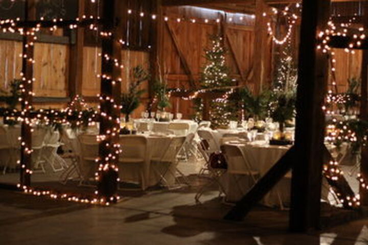 Edgewater Inn & Riverside Grill