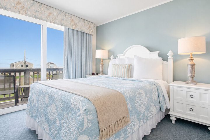 Colonial Acres Resort