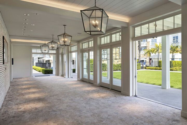 Lido House Autograph Collection