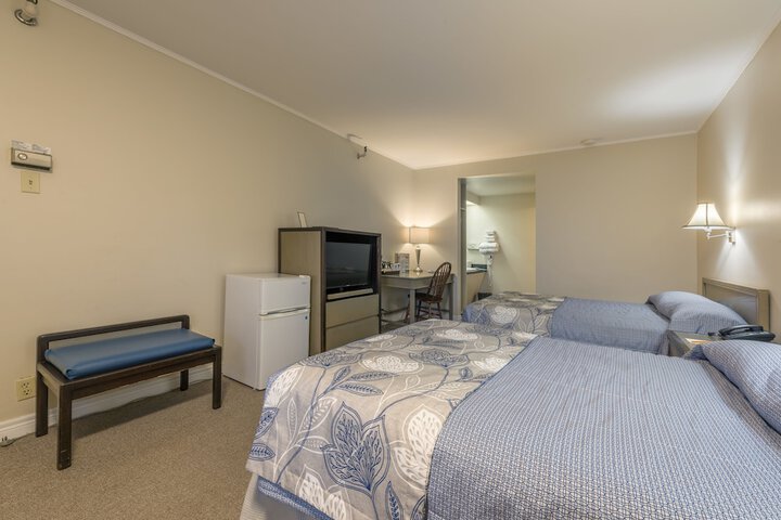 Room 15 of 28
