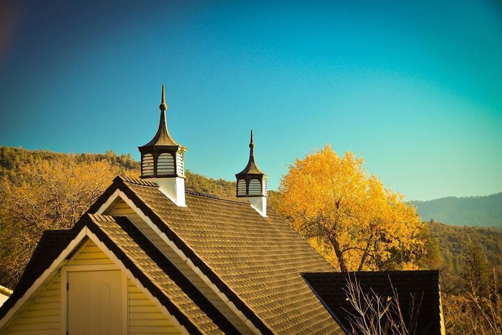 Hounds Tooth Inn