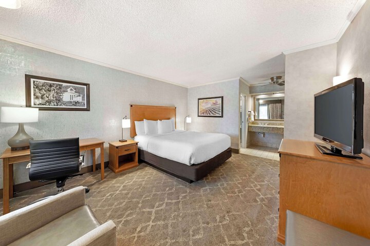 Best Western Plus Black Oak