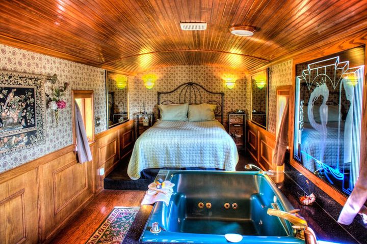 Featherbed Railroad B & B Resort