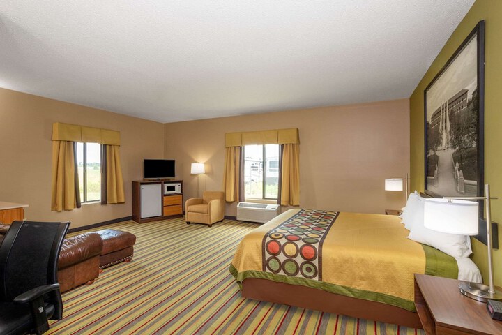 Room 13 of 21