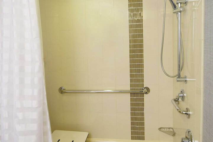 Hyatt Place Marlborough / Apex Center