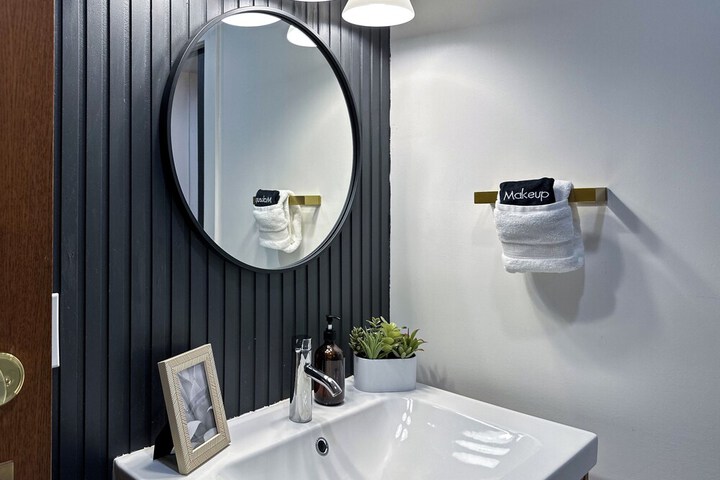 DTW Suites