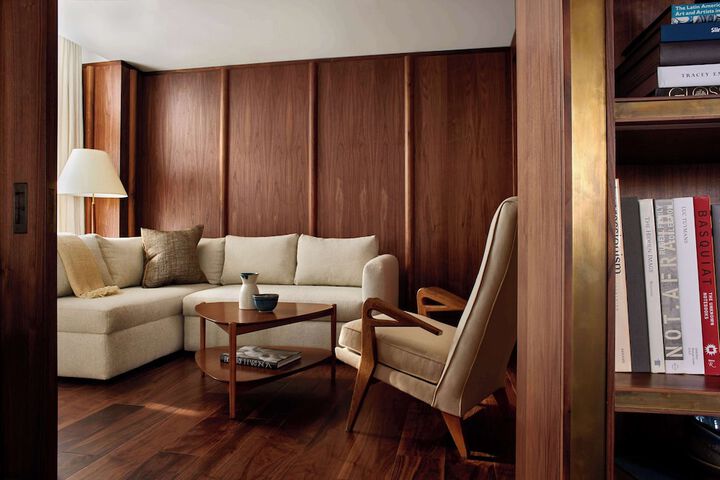 Room 20 of 85