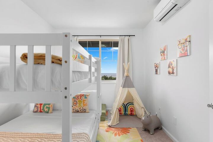 Leale'a by Avantstay Ocean + Mountain Views!