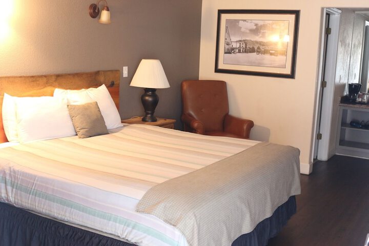 Room 35 of 51