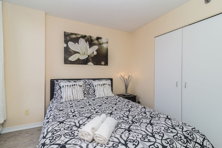 Room 14 of 30