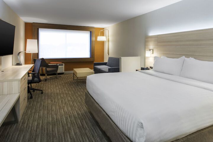 Holiday Inn Express & Suites Medina by IHG
