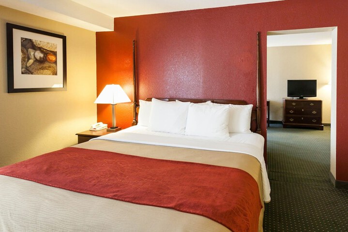 Room 19 of 38