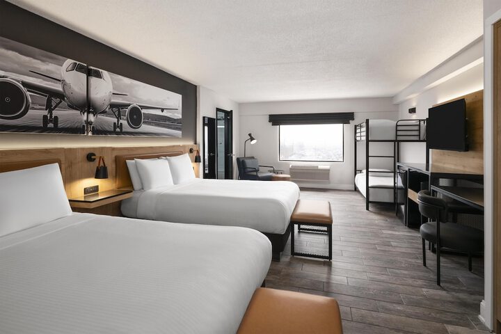 Aiden by Best Western Newark Airport