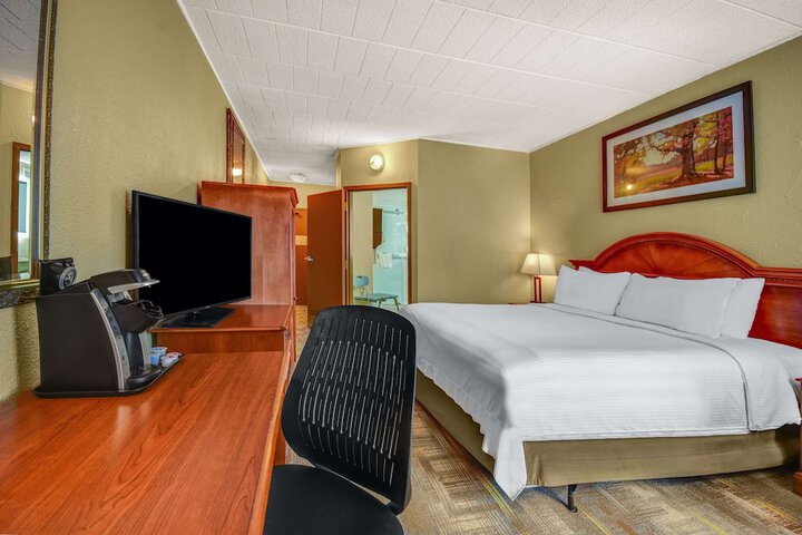 Room 22 of 82