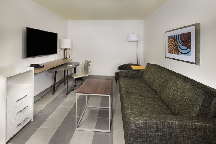 Room 20 of 34