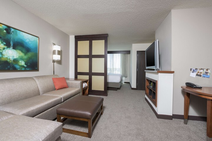 Room 16 of 33