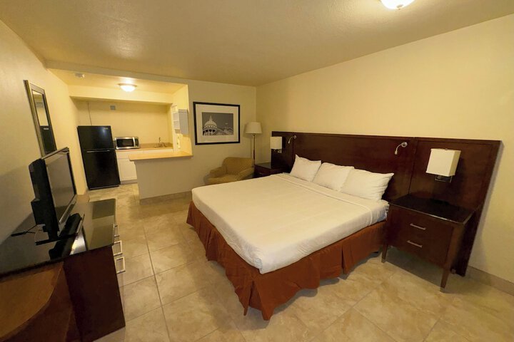 Room 22 of 27