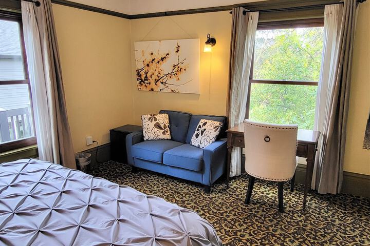 Room 35 of 50