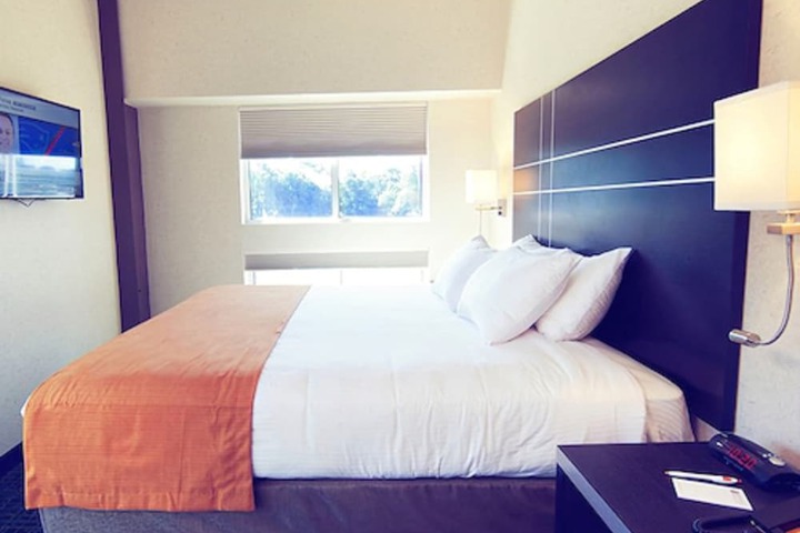 Warehouse Hotel