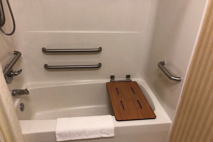 Room 19 of 41