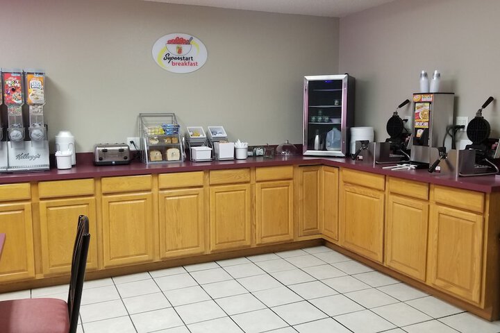 Breakfast/Coffee Service 17 of 20