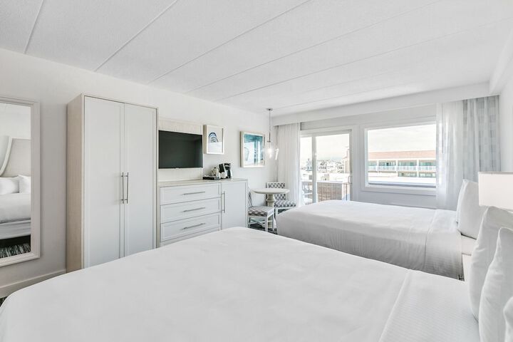 Room 40 of 62