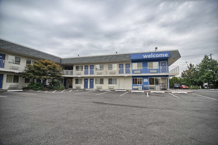Hotel 5 of 41