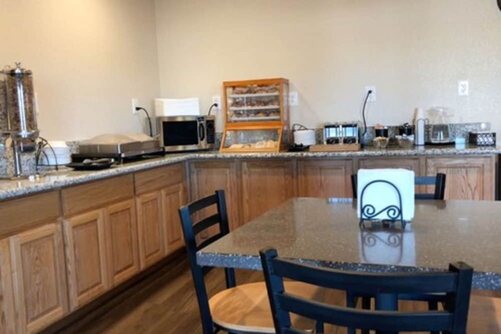 Breakfast/Coffee Service 21 of 22