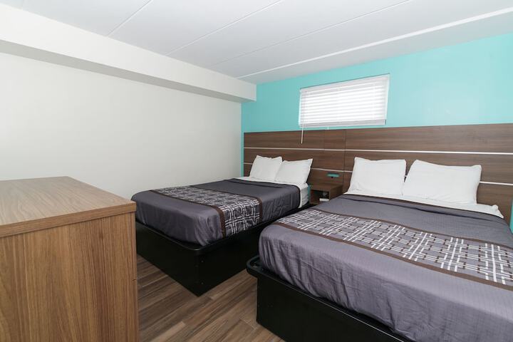 Room 11 of 30