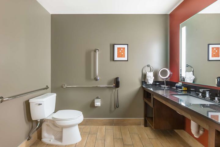 Best Western Premier Ivy Inn & Suites