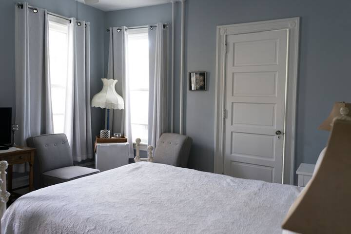 Room 68 of 75