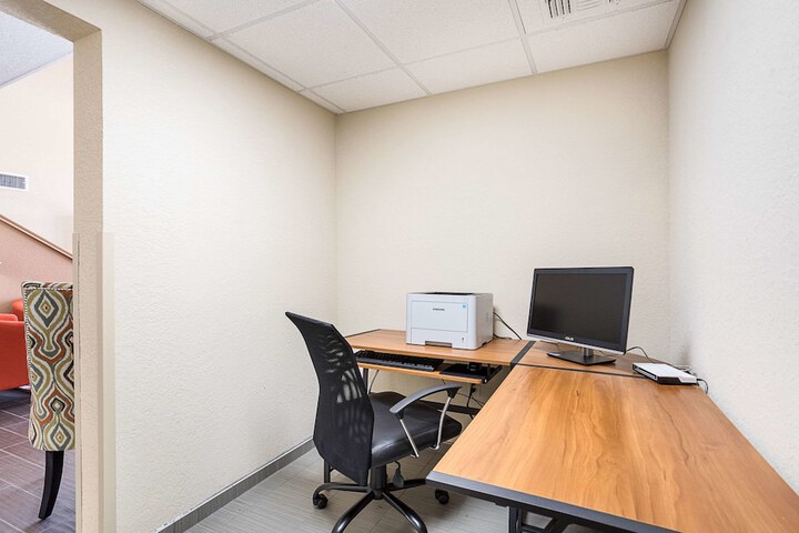 Business Center 42 of 42