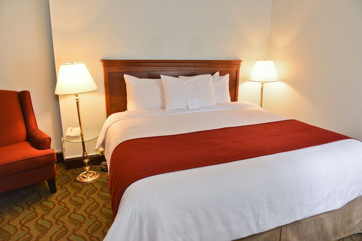 Room 34 of 43
