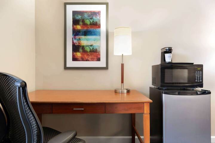Room 15 of 27