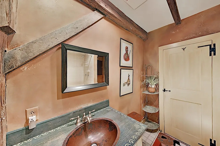 Timeless Cape Near Cold Storage Beach 4 Bedroom Home