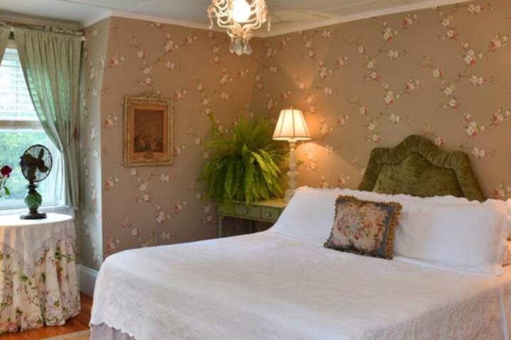 Room 20 of 53