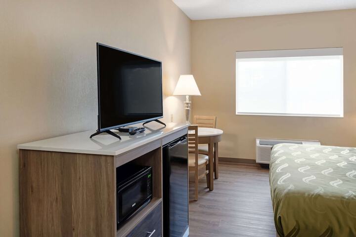 Room 34 of 47