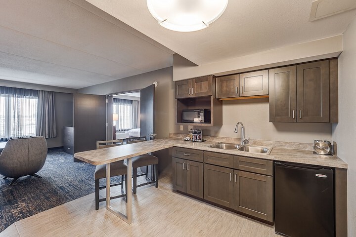 DoubleTree by Hilton Hotel Bloomington