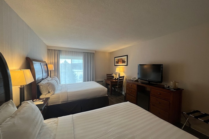 Room 35 of 151