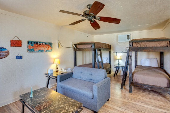 On-site Boat Ramp: Pet-friendly Kerens Studio!